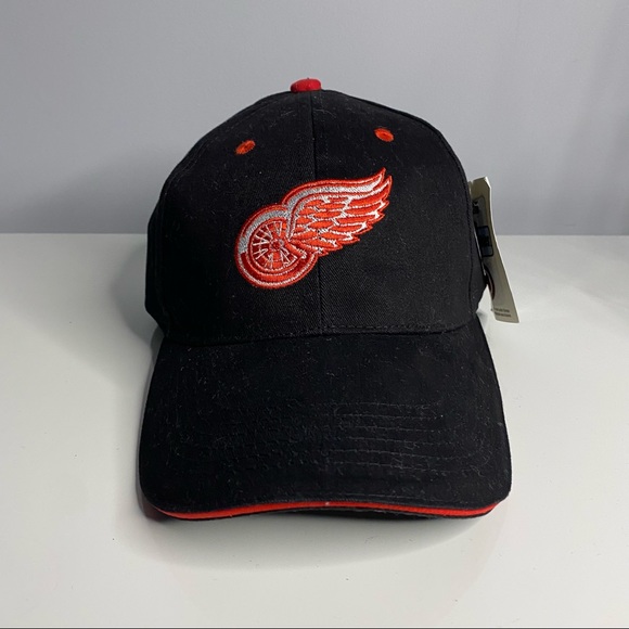 Black Detroit Redwings Hat - Picture 1 of 3